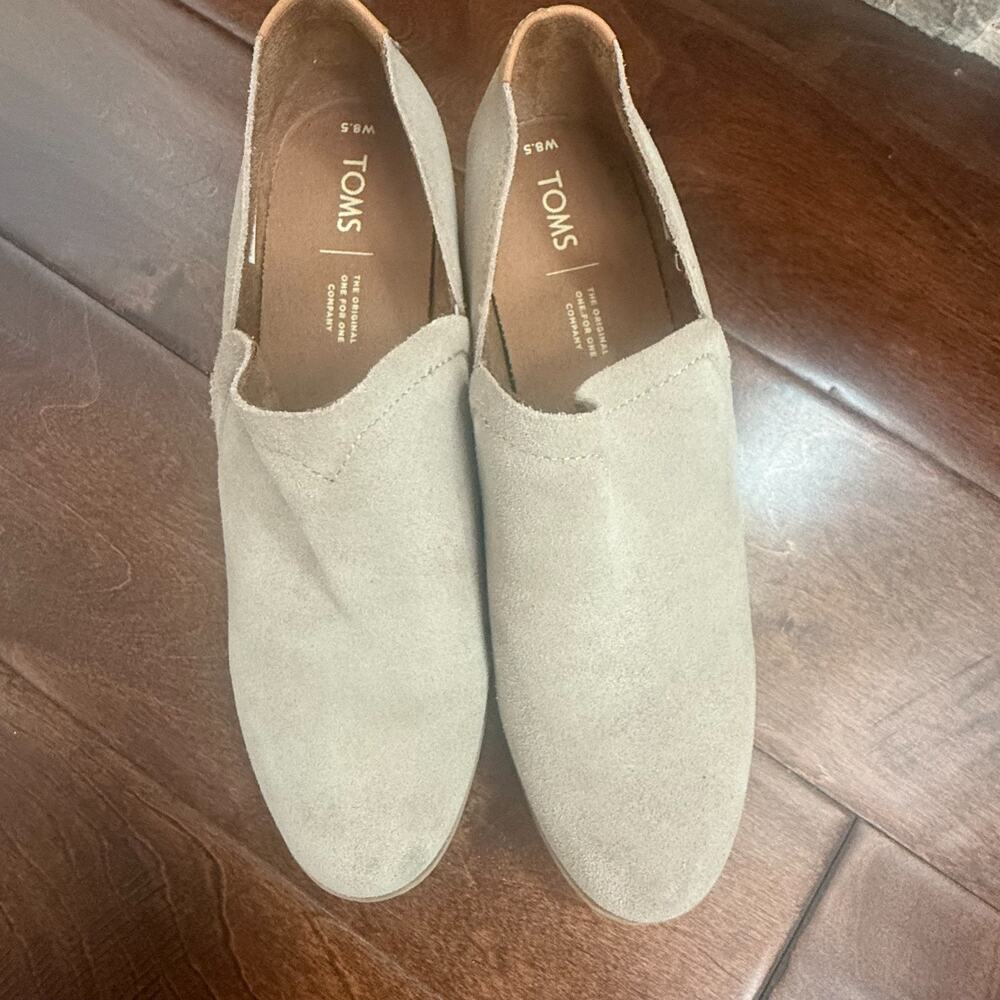 TOMS Women’s Shaye Booties 8.5 Suede Sand Beige Low Heel Slip-On Ankle Shoes - Picture 3 of 9